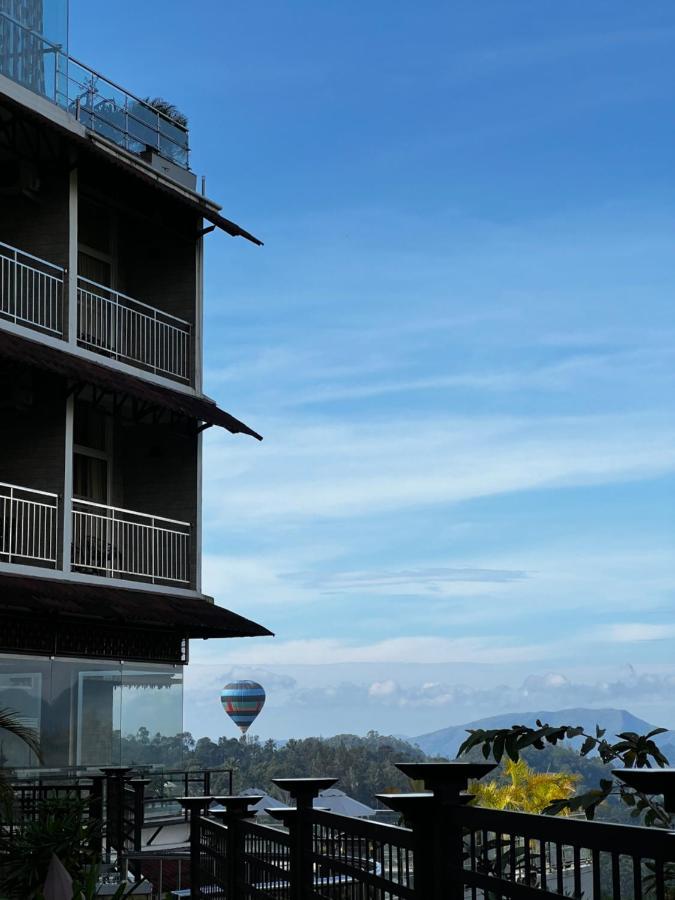The Panoramic Getaway Hotel Munnar Ngoại thất bức ảnh The observation tower