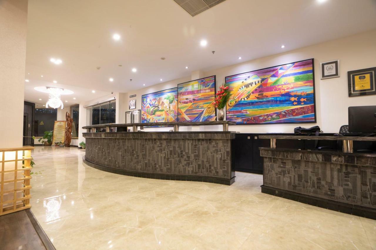 The Panoramic Getaway Hotel Munnar Ngoại thất bức ảnh Reception